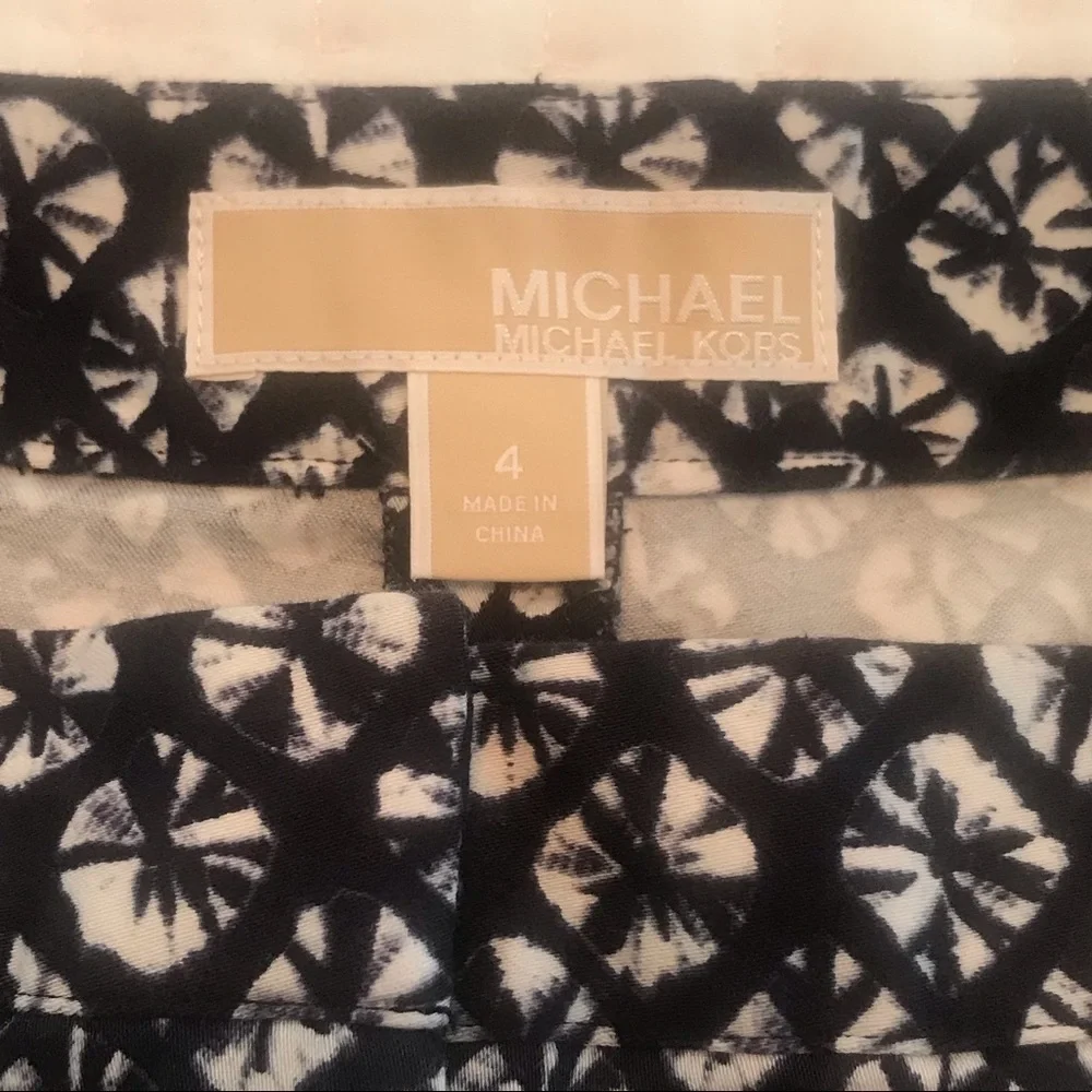 Michael Kors Navy & White Women’s Shorts